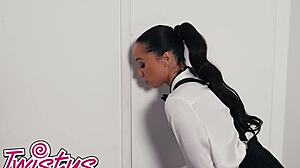 alexis tae caters to ameena green's pussy 😻👅